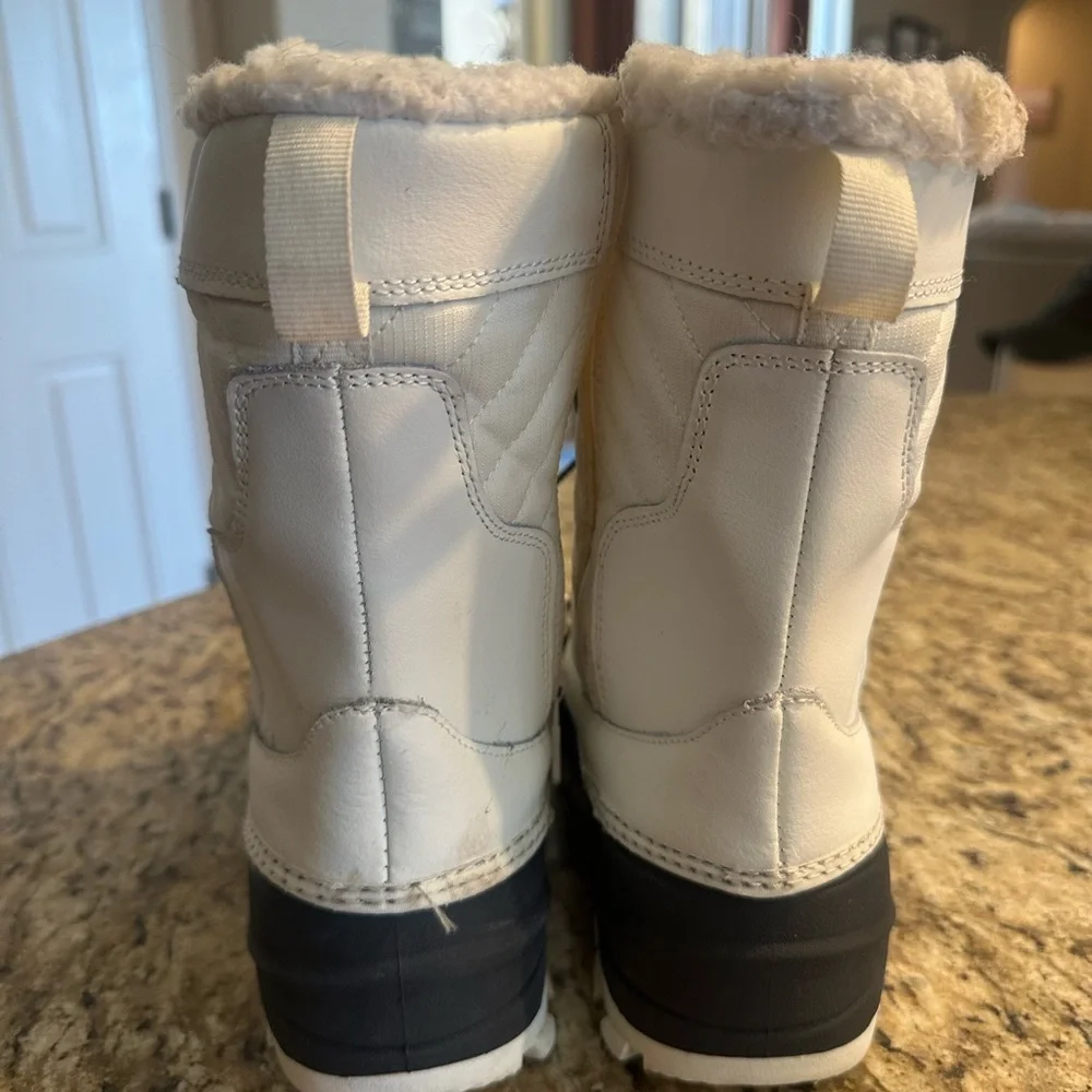 all in motion White and Black Kids Snow Boots